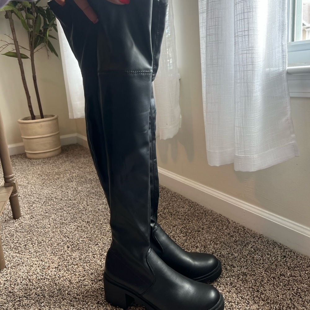 Black Over-the-Knee Women's Boots - Picture 9 of 10